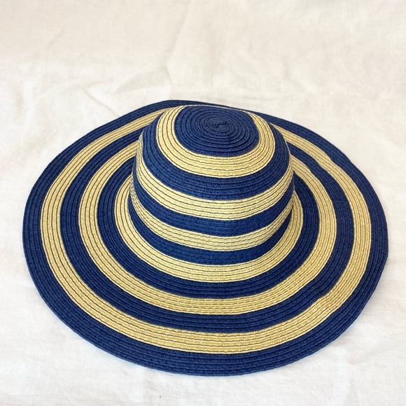 Infant Striped Floppy Sun Hat - Picture 5 of 11